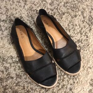 Kelsi Dagger Black Flats